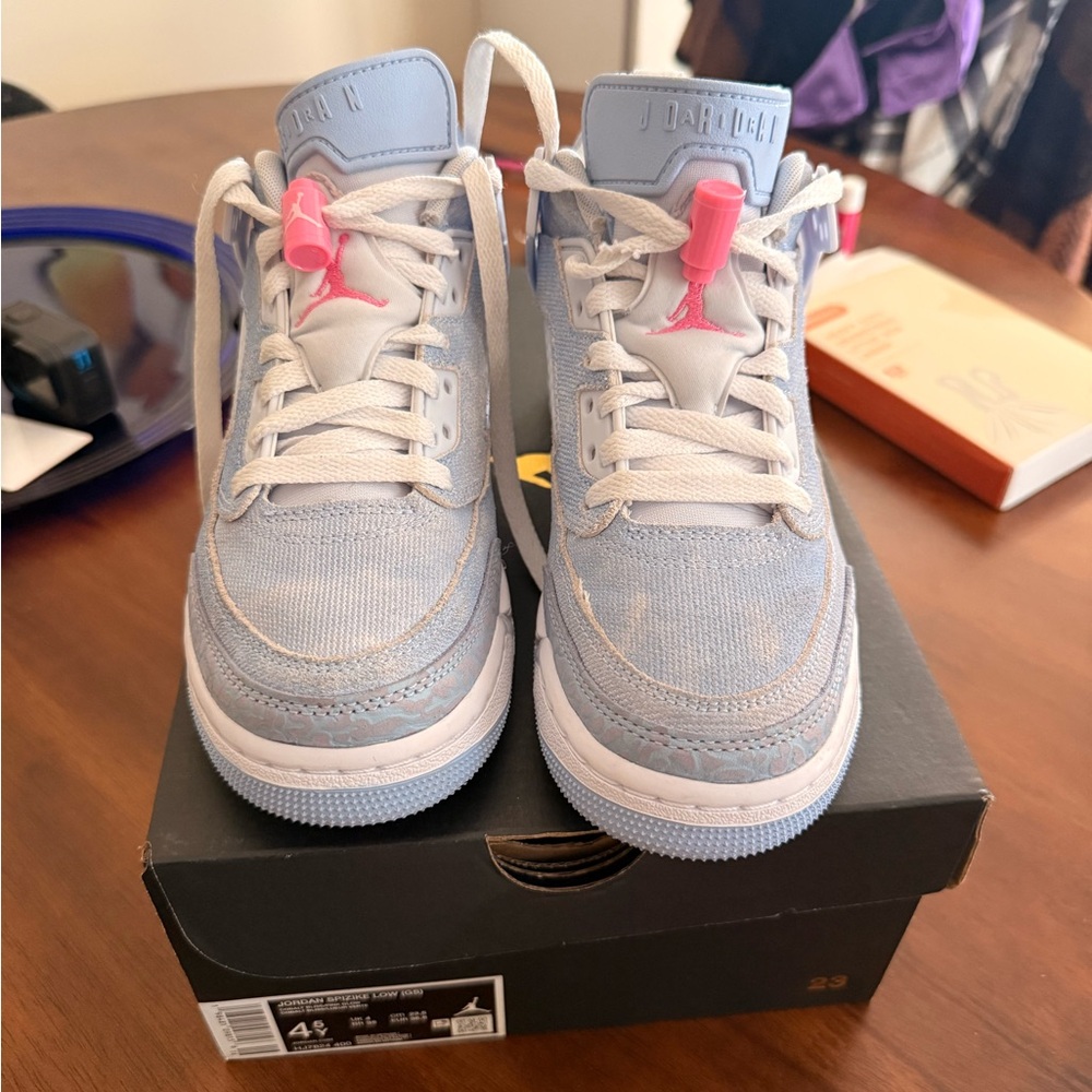 Jordan Kids Sneakers in Light Blue and Pink